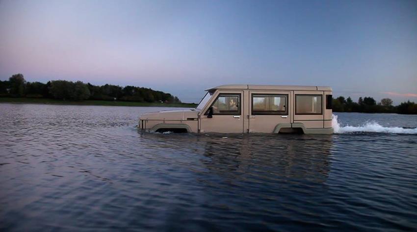 Amphicruiser 4X4 Amphibious Off-Roader