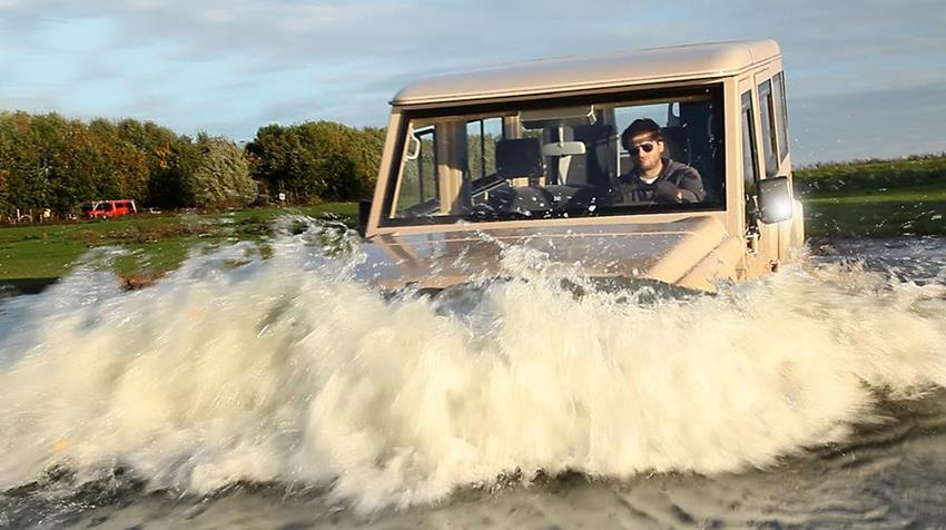 Amphicruiser 4X4 Amphibious Off-Roader