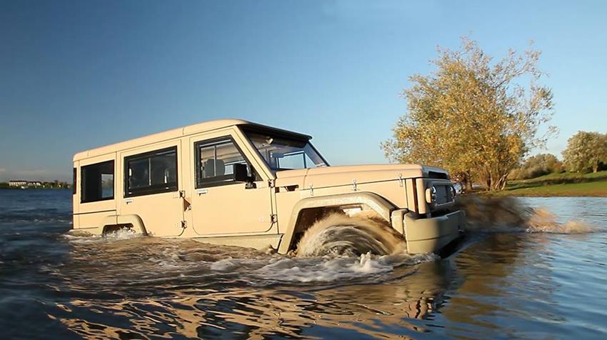 Amphicruiser 4X4 Amphibious Off-Roader