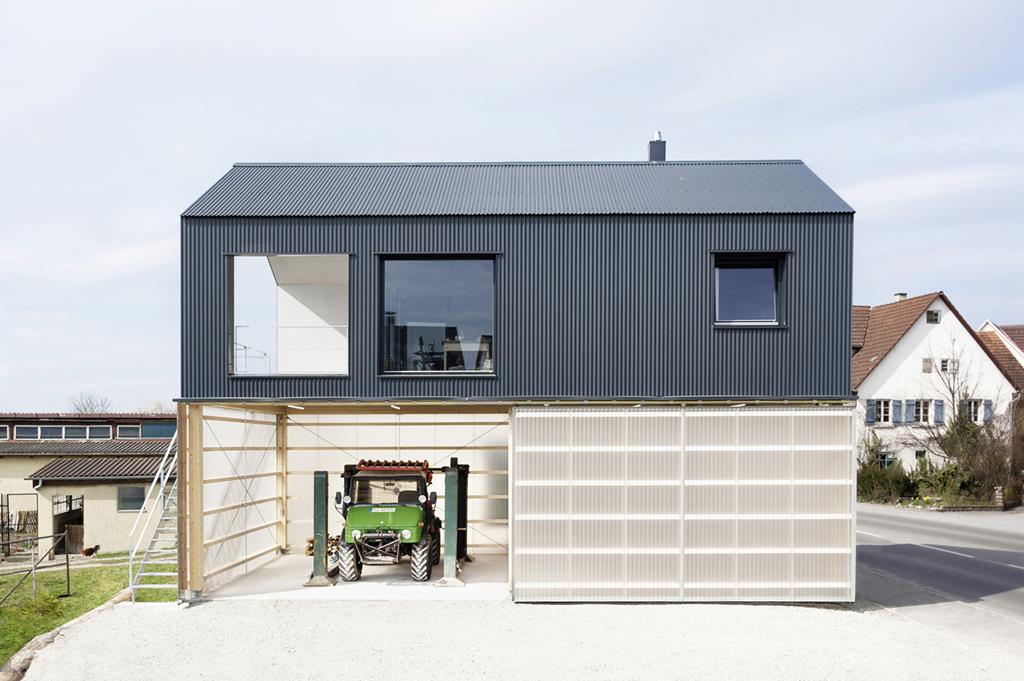 House for Man and His beloved Unimog