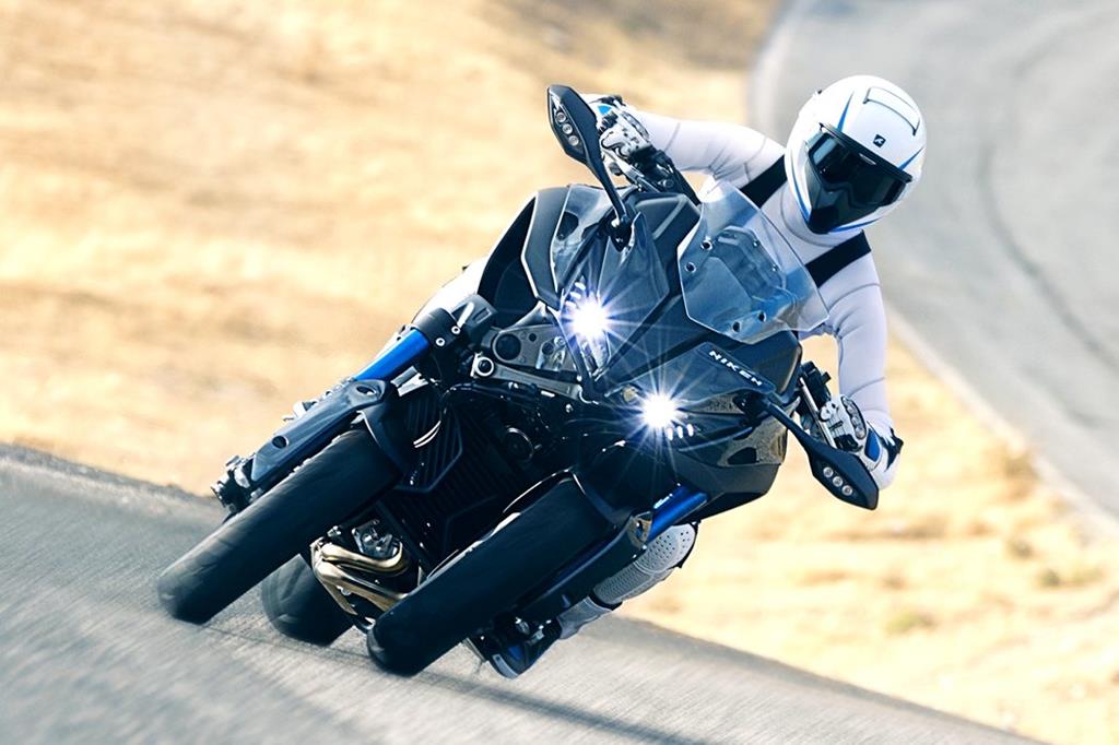 Yamaha Niken - Leaning Three Wheel Motorcycle