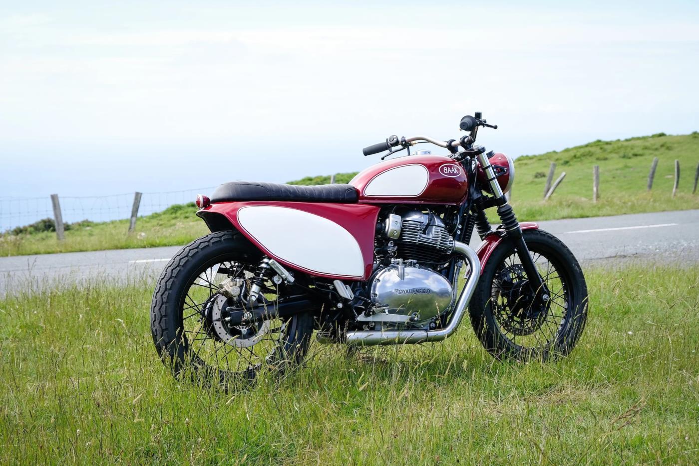 Custom Royal Enfield 650 Interceptor by Baak Motocyclettes