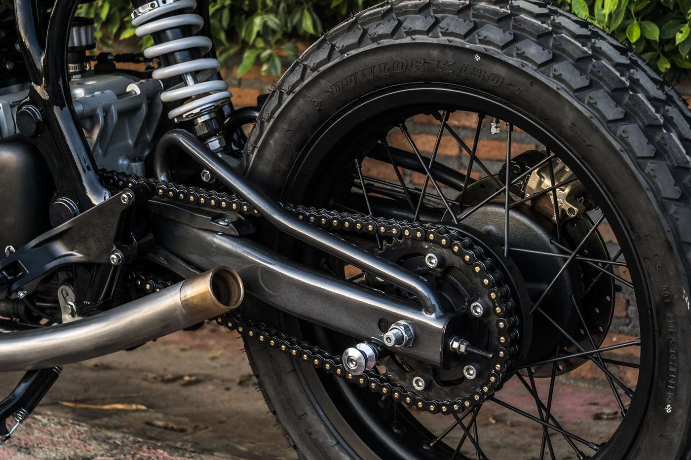 Royal Enfield Moose by Zeus Custom